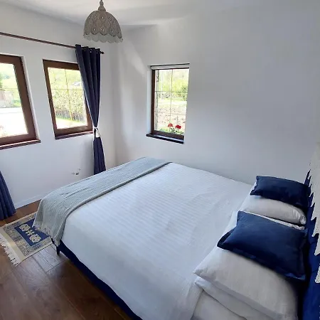 Villa Bosanska Kuca Emina Bihać