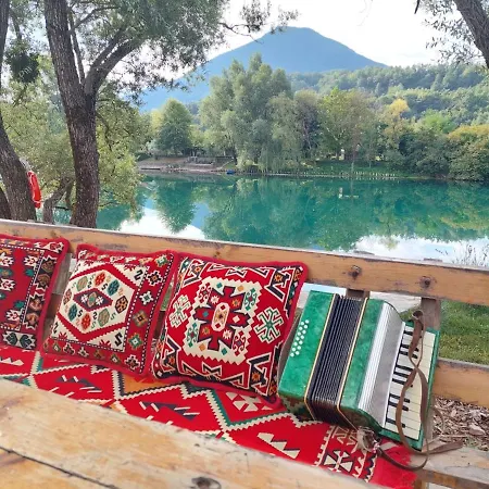 빌라 Bosanska Kuca Emina Bihać