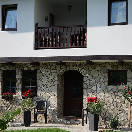 Bosanska Kuca Emina Villa