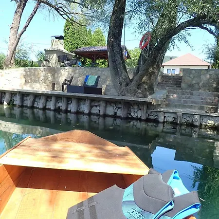 Bosanska Kuca Emina Villa